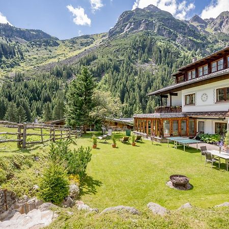 Hôtel Landhaus Edelweiss à Sankt Leonhard im Pitztal Extérieur photo