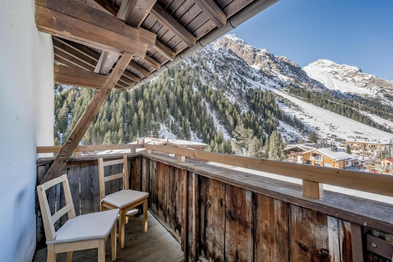 Hôtel Landhaus Edelweiss à Sankt Leonhard im Pitztal Extérieur photo