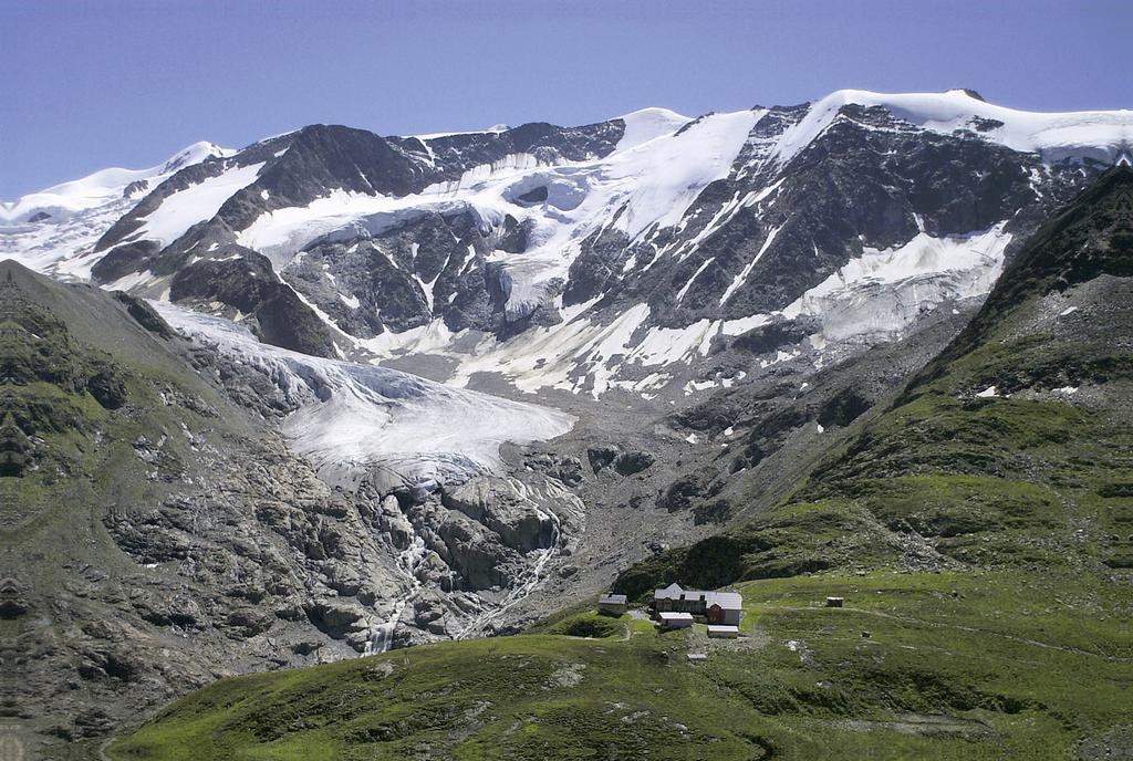 Hôtel Landhaus Edelweiss à Sankt Leonhard im Pitztal Extérieur photo