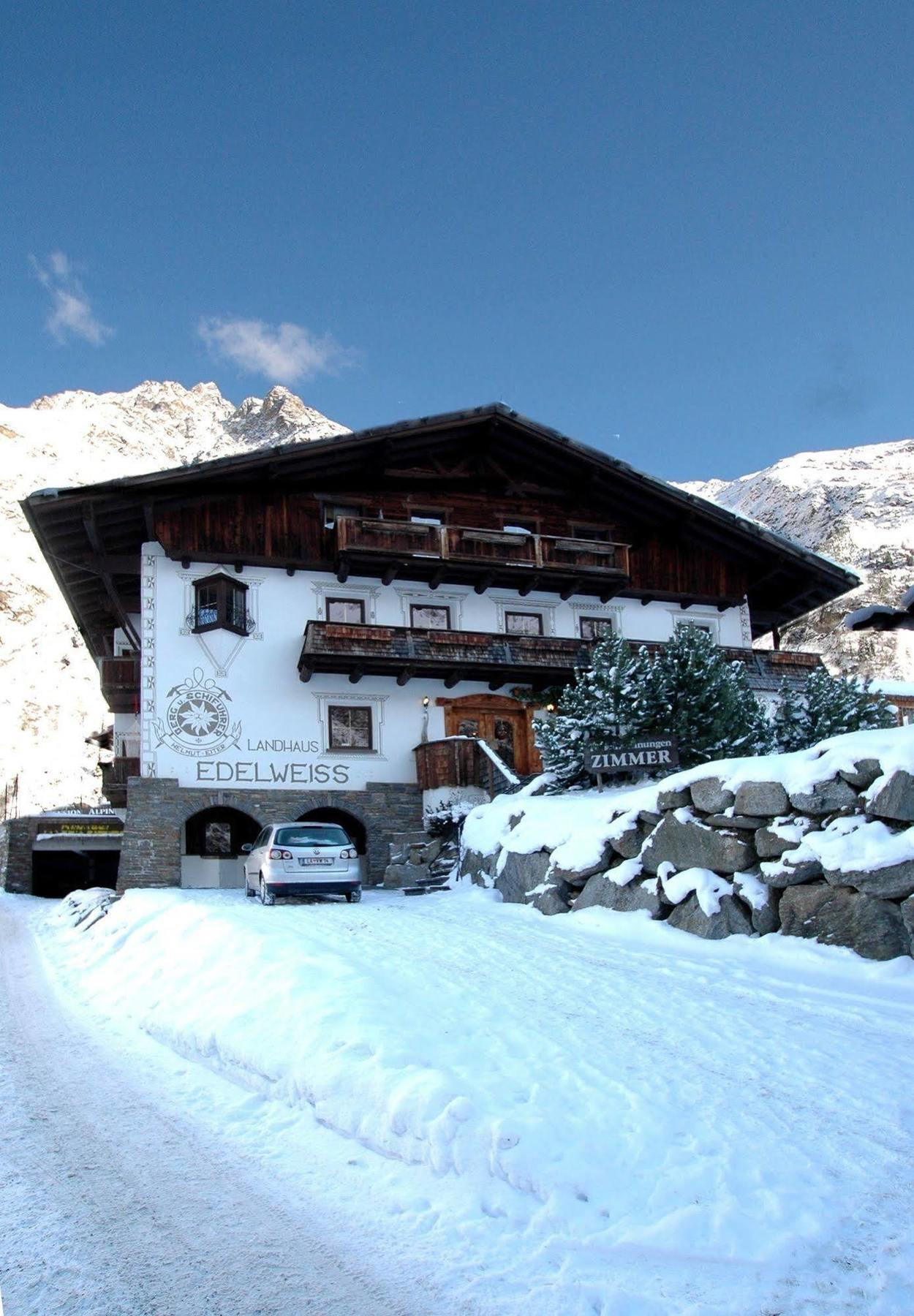 Hôtel Landhaus Edelweiss à Sankt Leonhard im Pitztal Extérieur photo